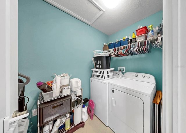 8105 ROTHBURY HILLS PLACE, Gibsonton, FL 33534