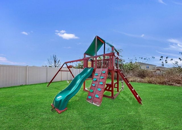 8105 ROTHBURY HILLS PLACE, Gibsonton, FL 33534