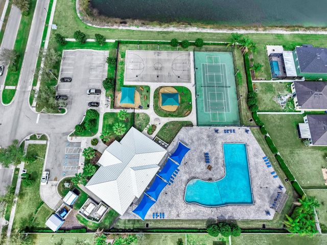 8105 ROTHBURY HILLS PLACE, Gibsonton, FL 33534