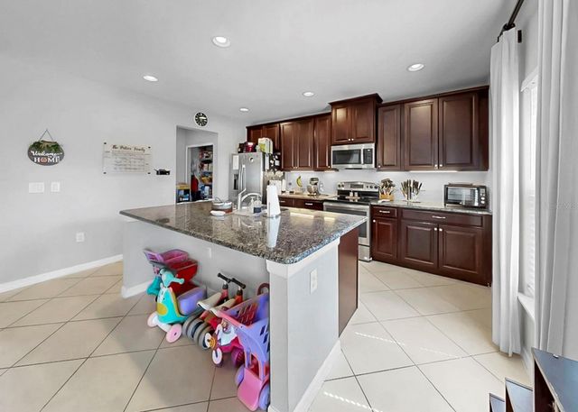 8105 ROTHBURY HILLS PLACE, Gibsonton, FL 33534