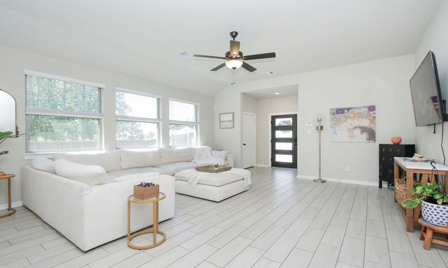 320 Rise Lane, Montgomery, TX 77316