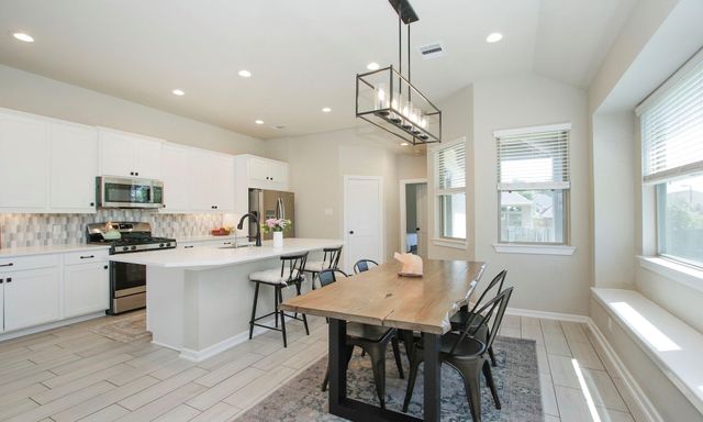 320 Rise Lane, Montgomery, TX 77316