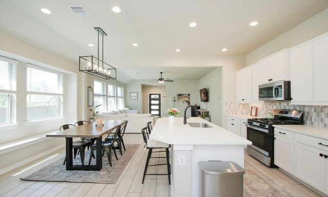 320 Rise Lane, Montgomery, TX 77316