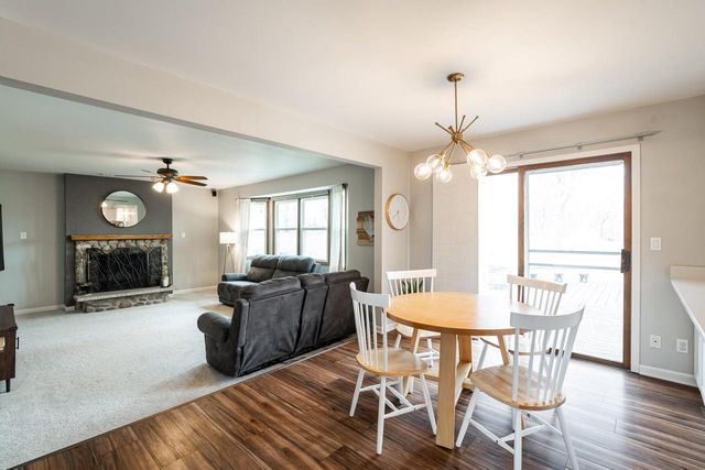 1205 Ayrshire LANE, Waukesha, WI 53186