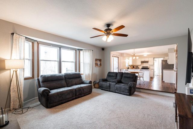 1205 Ayrshire LANE, Waukesha, WI 53186