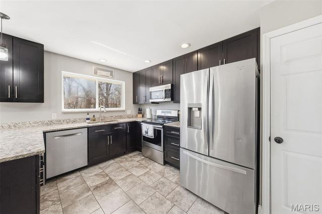 72 Westwood Trail, Foristell, MO 63348