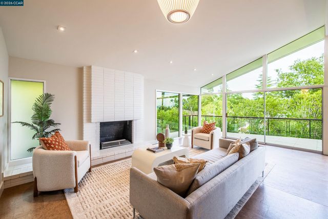 6 Donald Drive, Orinda, CA 94563