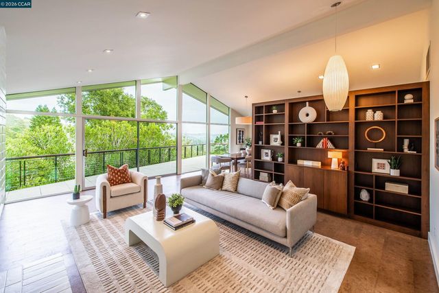 6 Donald Drive, Orinda, CA 94563