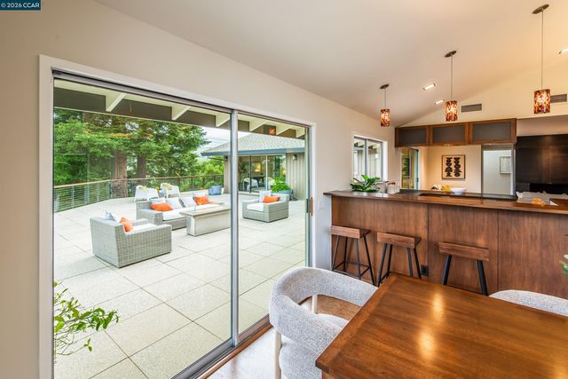 6 Donald Drive, Orinda, CA 94563