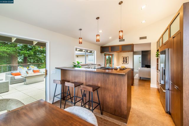 6 Donald Drive, Orinda, CA 94563