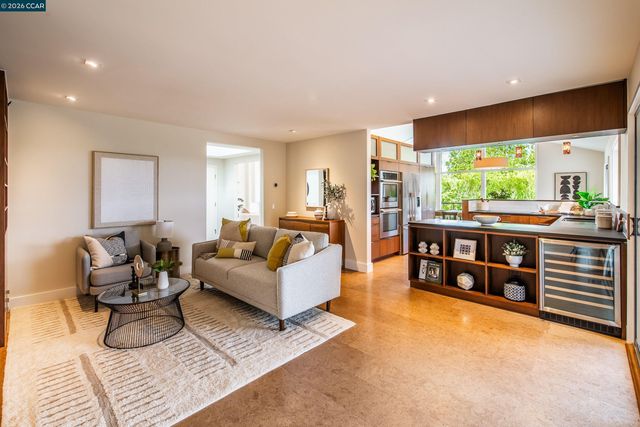 6 Donald Drive, Orinda, CA 94563