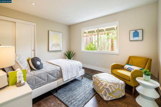 6 Donald Drive, Orinda, CA 94563