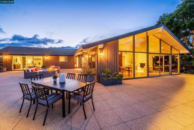 6 Donald Drive, Orinda, CA 94563