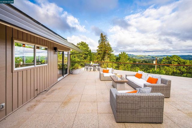 6 Donald Drive, Orinda, CA 94563
