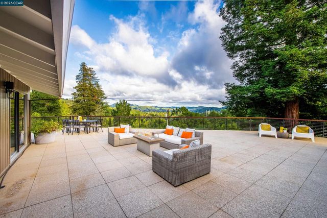 6 Donald Drive, Orinda, CA 94563