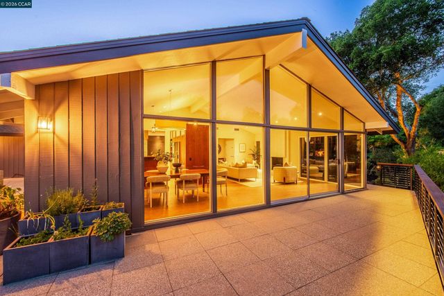 6 Donald Drive, Orinda, CA 94563
