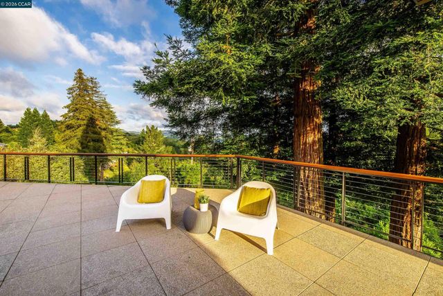 6 Donald Drive, Orinda, CA 94563