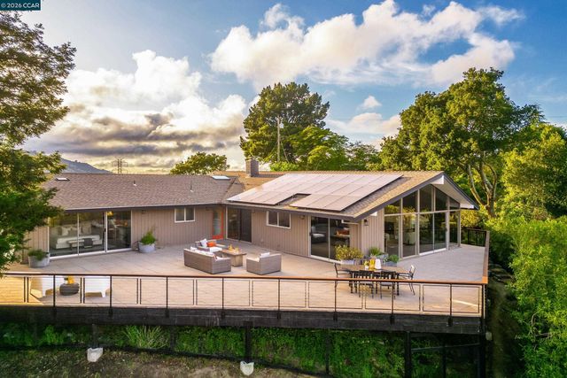 6 Donald Drive, Orinda, CA 94563