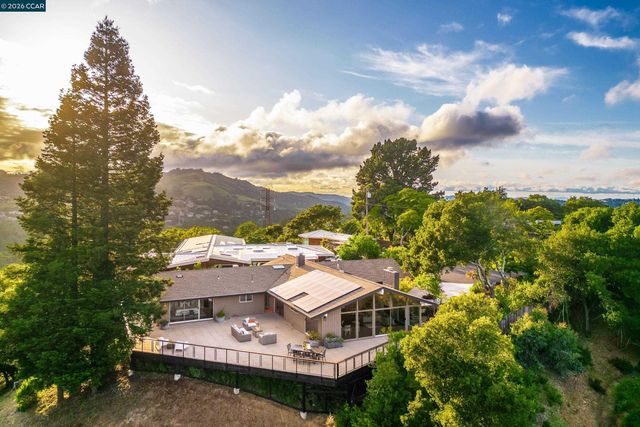 6 Donald Drive, Orinda, CA 94563