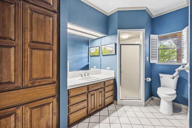 325 Cedar Ridge, Kerrville, TX 78028