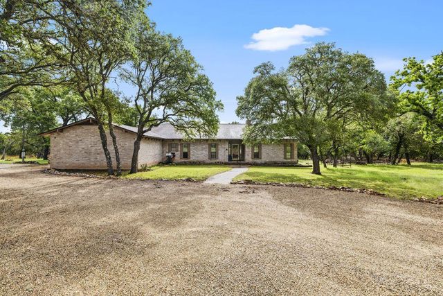 325 Cedar Ridge, Kerrville, TX 78028