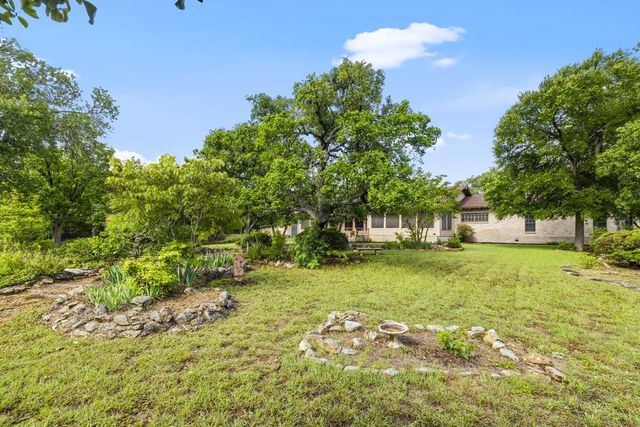 325 Cedar Ridge, Kerrville, TX 78028