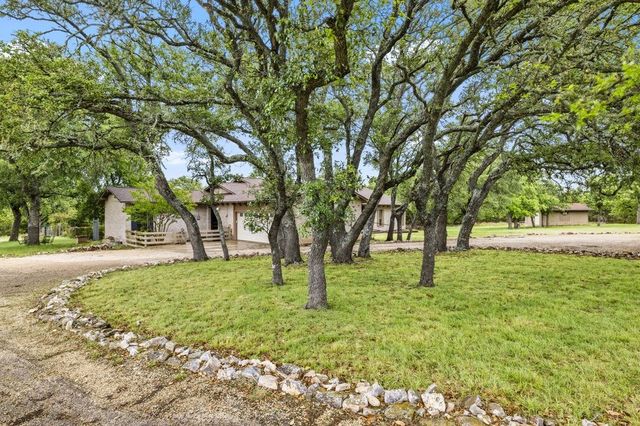 325 Cedar Ridge, Kerrville, TX 78028