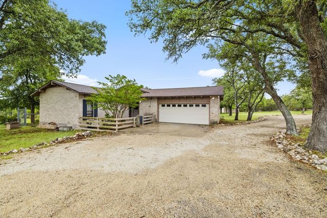 325 Cedar Ridge, Kerrville, TX 78028