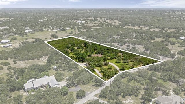325 Cedar Ridge, Kerrville, TX 78028