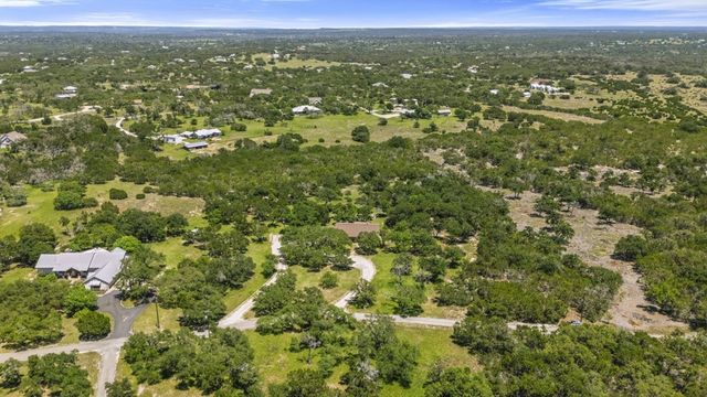 325 Cedar Ridge, Kerrville, TX 78028