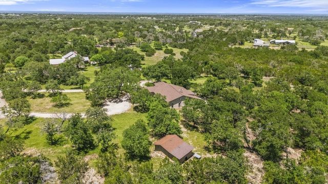 325 Cedar Ridge, Kerrville, TX 78028