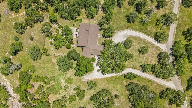 325 Cedar Ridge, Kerrville, TX 78028