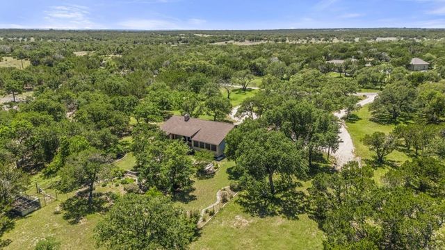 325 Cedar Ridge, Kerrville, TX 78028