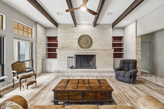325 Cedar Ridge, Kerrville, TX 78028