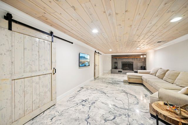 545 N County Line Road, Sunbury, OH 43074