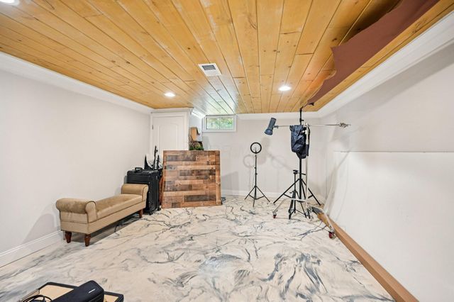 545 N County Line Road, Sunbury, OH 43074