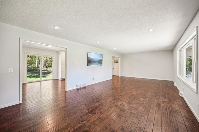 545 N County Line Road, Sunbury, OH 43074