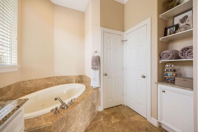 4013 Alba Road, Houston, TX 77018