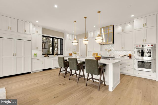 2733 CHESAPEAKE ST NW, Washington, DC 20008