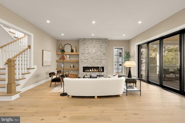 2733 CHESAPEAKE ST NW, Washington, DC 20008