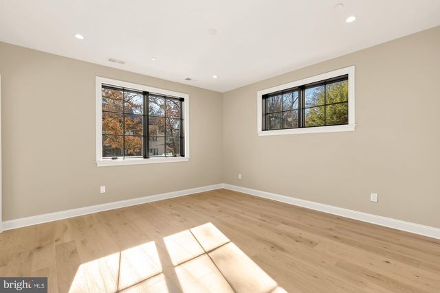 2733 CHESAPEAKE ST NW, Washington, DC 20008