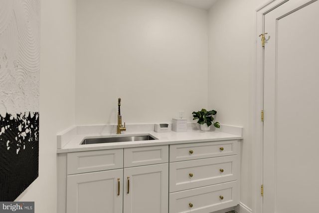 2733 CHESAPEAKE ST NW, Washington, DC 20008