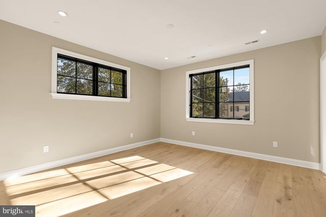 2733 CHESAPEAKE ST NW, Washington, DC 20008