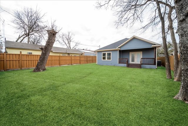 202 S Oak Cliff Boulevard, Dallas, TX 75208
