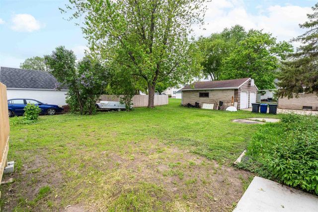 815 MADISON STREET, Little Chute, WI 54140