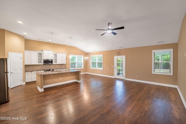 1725 Yucca Court SW, Ocean Isle Beach, NC 28469