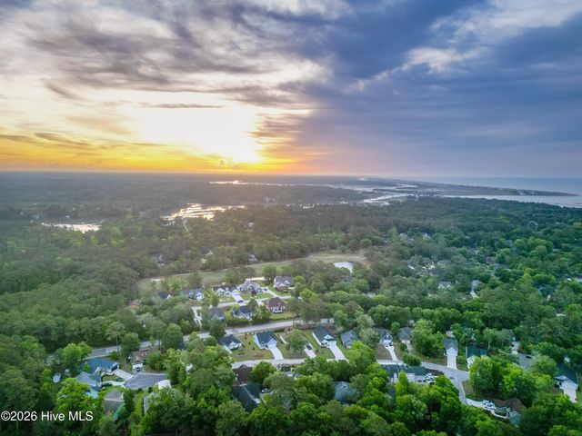 1725 Yucca Court SW, Ocean Isle Beach, NC 28469