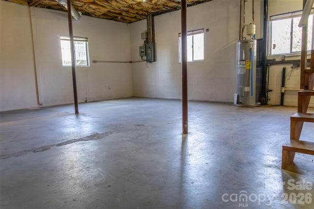 183 Mount Carmel Road, Asheville, NC 28806