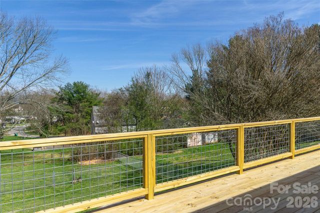 183 Mount Carmel Road, Asheville, NC 28806