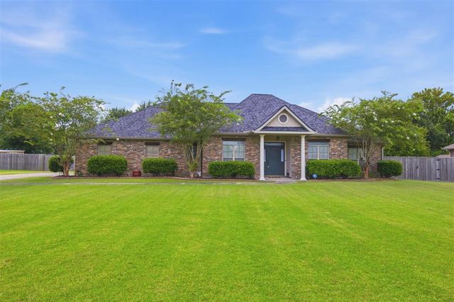 5726 W Kayleigh Lane, Lake Charles, LA 70605